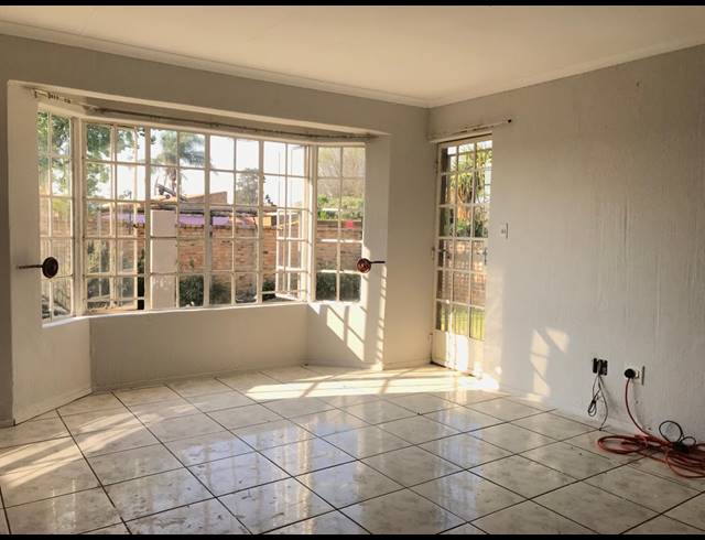 3 BEDROOM SIMPLEX RENTED IN NORKEM PARK